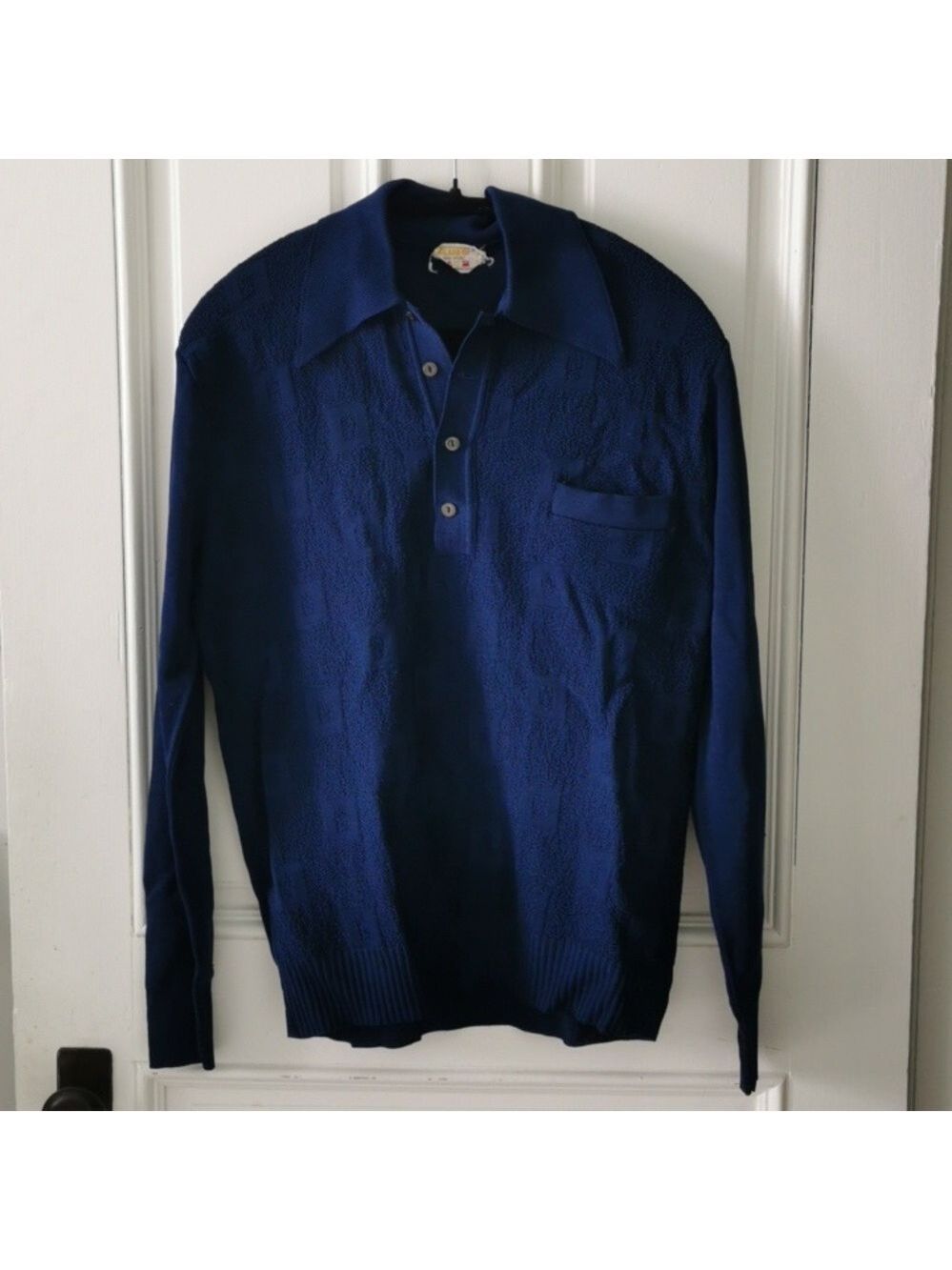 Mens 80s  Vilana-98 vintage preppy blue knit 1/4 button sweater. Size XS